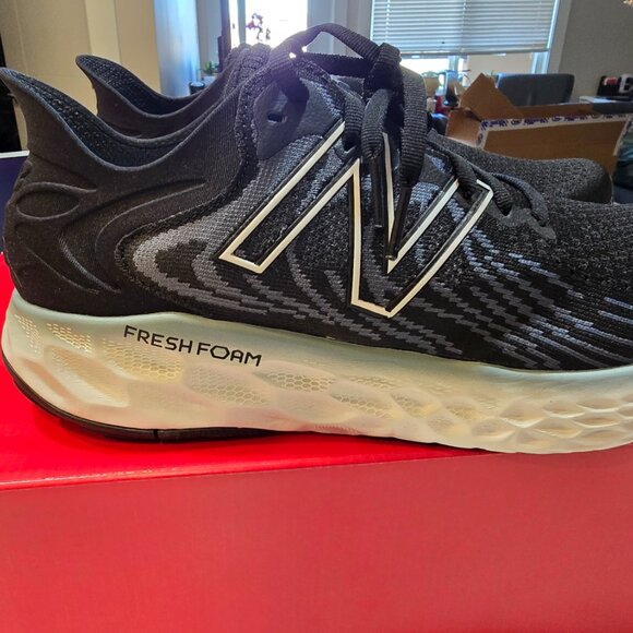 New Balance Fresh Foam 1080B11 Men's Running Shoe BLACK SIZE 10 NEW - Picture 5 of 11